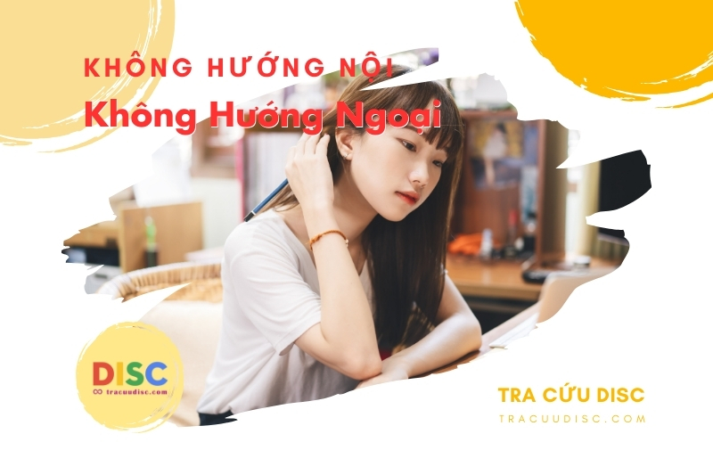 Thường tập trung vào suy nghĩ, cảm xúc và mục tiêu cá nhân Thường tập trung vào suy nghĩ, cảm xúc và mục tiêu cá nhân